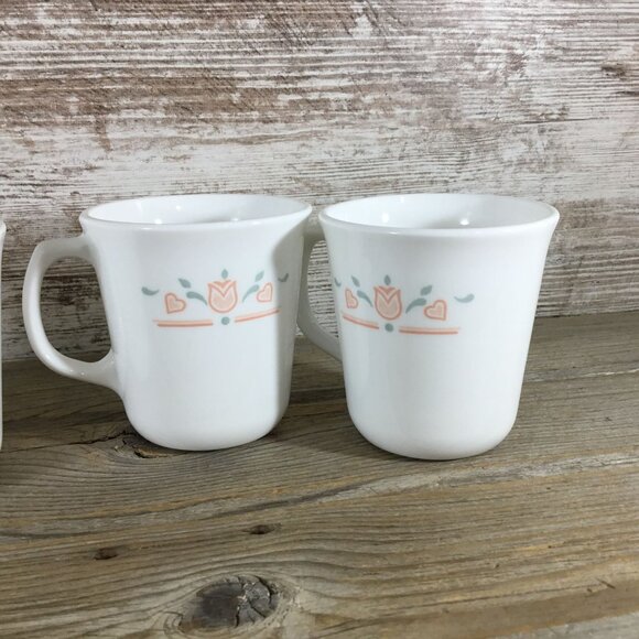 Corelle Dutch Lattice Cups Set of 4 - Tulips and Hearts 3.5" Corning Mugs - Picture 5 of 9